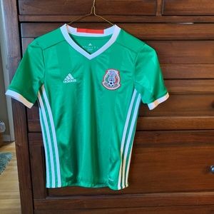 Adidas youth Team Mexico pregame jersey. Size small